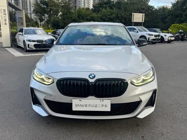 BMW 1 Series — Фото автомобиля 2