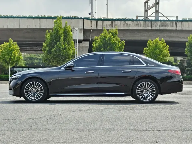 Mercedes-Benz Mercedes-Benz E-Class 2024 Facelift E 300 L Fashion — Фото автомобиля 7