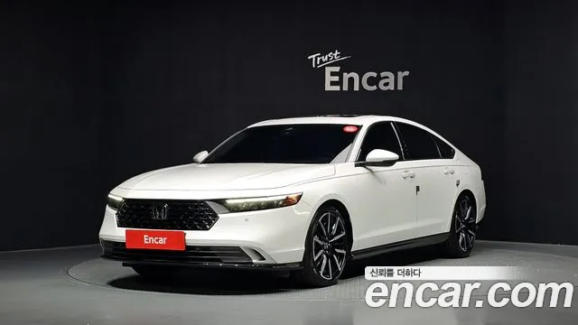 Фотография автомобиля — Honda Accord 11th Gen