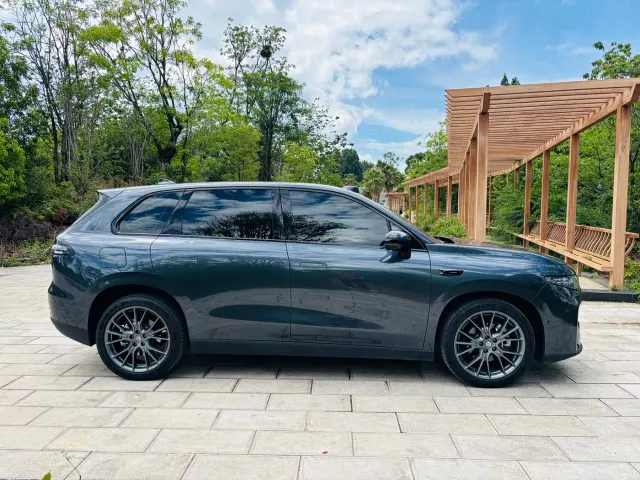 Leapmotor C10 — Фото автомобиля 13