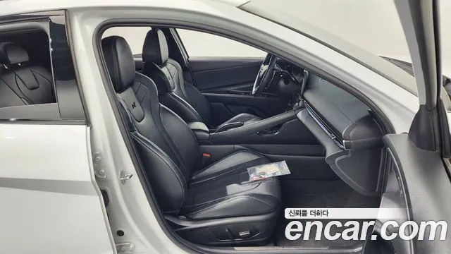 Hyundai AVANTE — Фото автомобиля 26