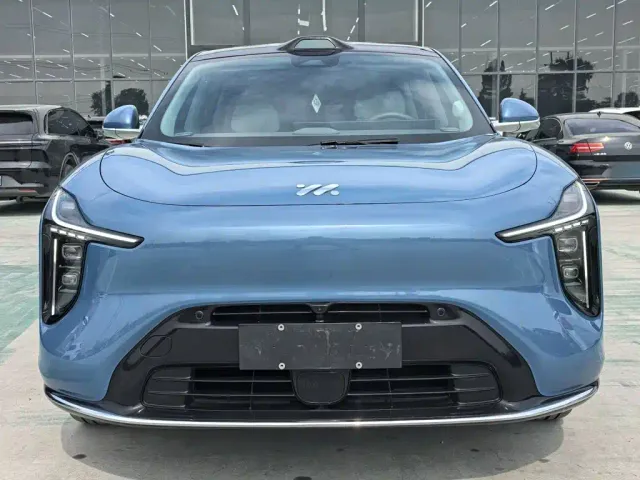 IM Motors LS6 — Фото автомобиля 10