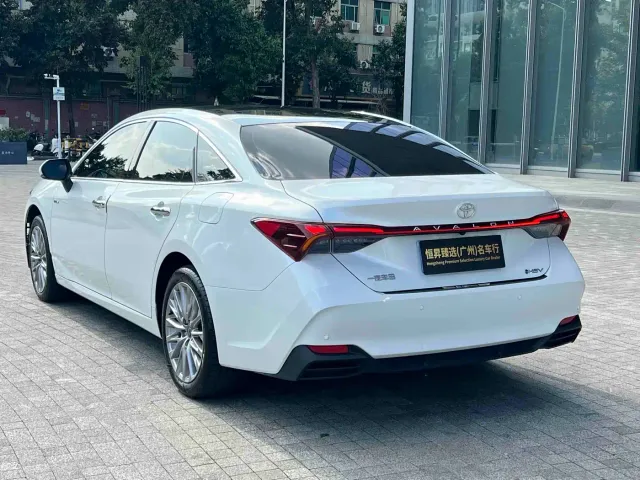 Toyota Avalon — Фото автомобиля 7