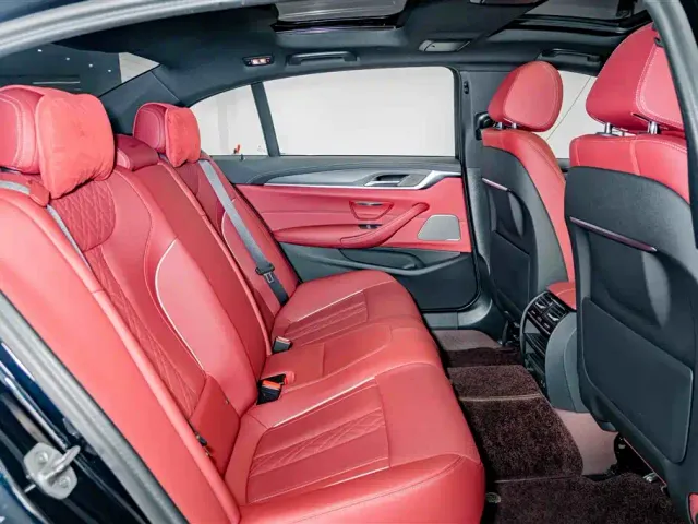 BMW 5 Series — Фото автомобиля 21