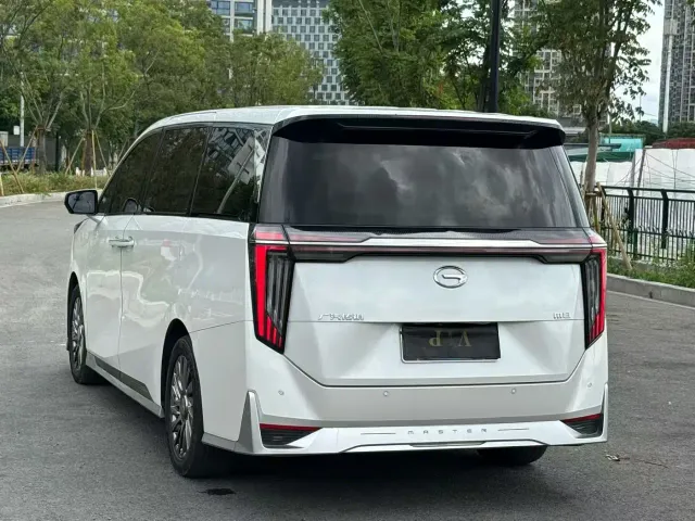 GAC Trumpchi M8 — Фото автомобиля 7