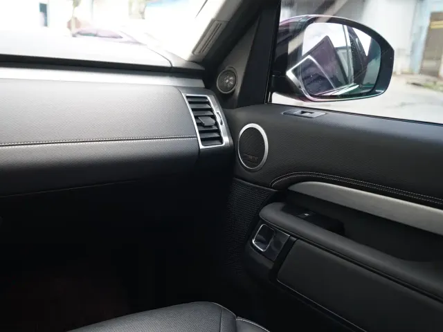 Land Rover Discovery — Фото автомобиля 29