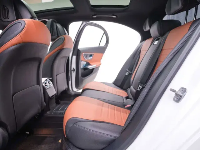 Mercedes-Benz C-Class — Фото автомобиля 23
