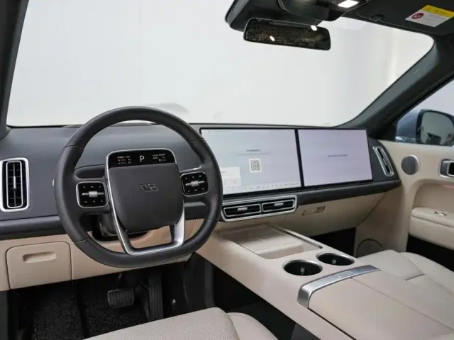 Li Auto L9 — Фото автомобиля 7