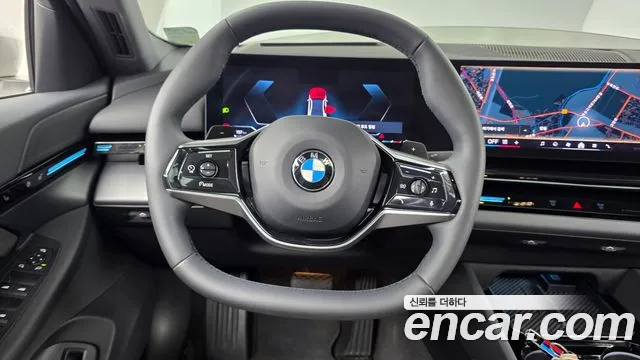 BMW 5 Series G60 — Фото автомобиля 13