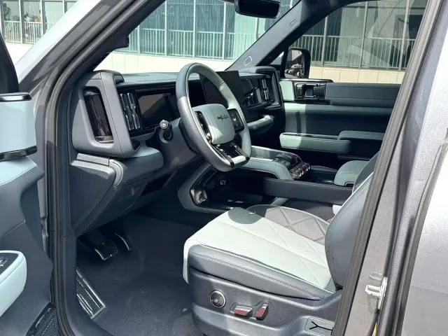 BYD FangChengBao Leopard 5 — Фото автомобиля 4