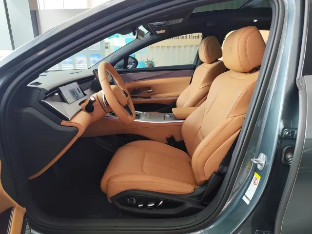 BYD Han L — Фото автомобиля 9
