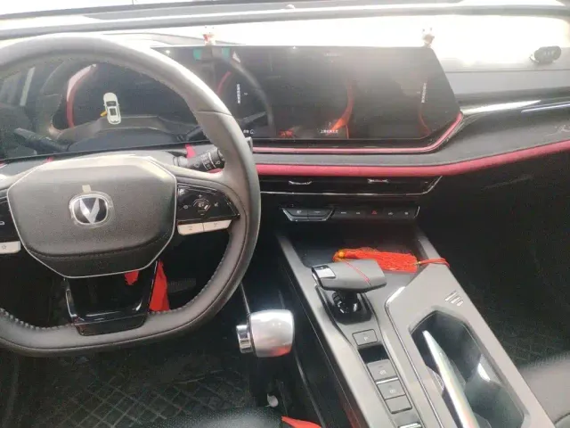 Changan X5 Plus — Фото автомобиля 5