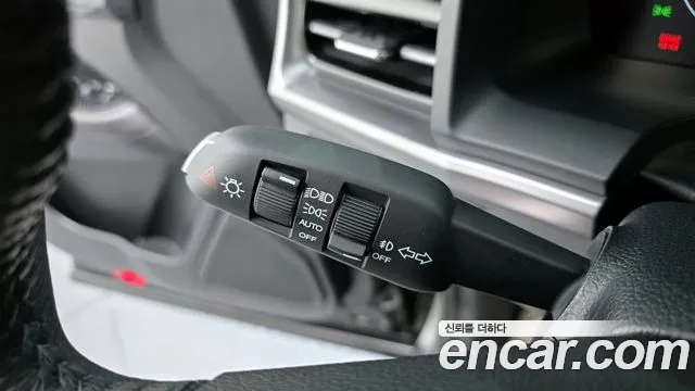 KG_Mobility_Ssangyong Rexton Новый Rexton Sport Khan Дизель 2.2 2WD — Фото автомобиля 25