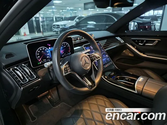 Mercedes-Benz S-Class — Фото автомобиля 14