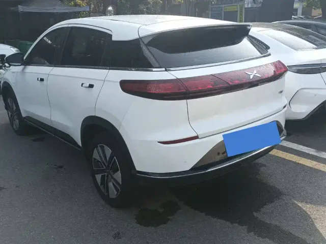 Xpeng G3 — Фото автомобиля 10