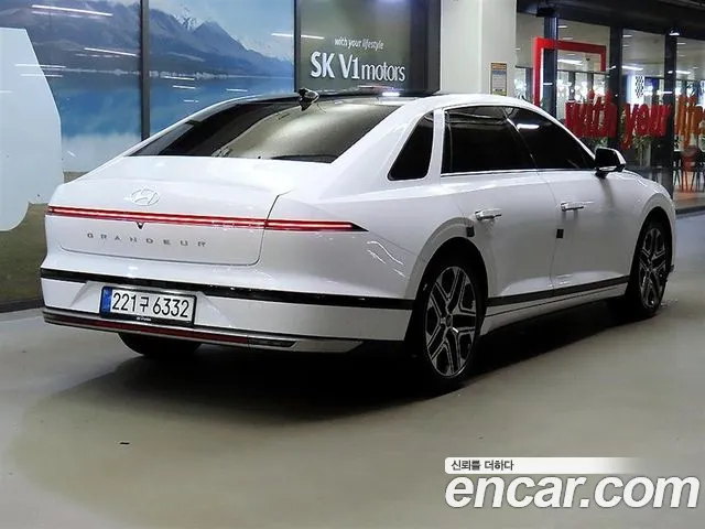 Hyundai Grandeur GN7 — Фото автомобиля 4