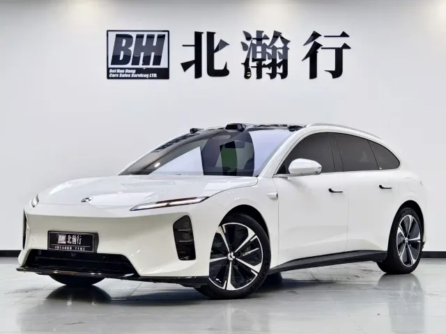 Фотография автомобиля — Nio ET5 Touring