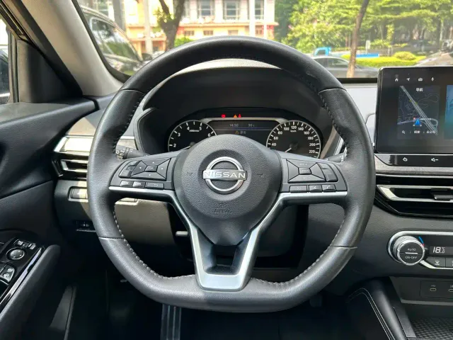 Nissan Teana — Фото автомобиля 15