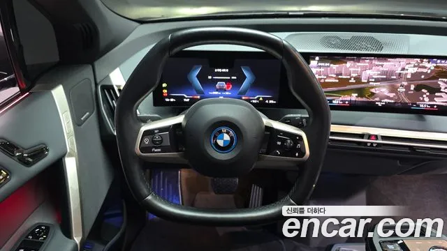 BMW iX — Фото автомобиля 20