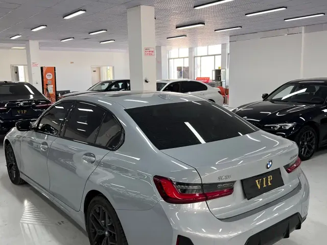 BMW 3 Series — Фото автомобиля 4
