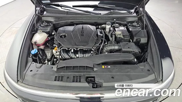 Hyundai Grandeur GN7 — Фото автомобиля 6