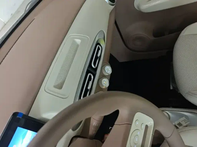 Wuling Hongguang Mini EV — Фото автомобиля 12