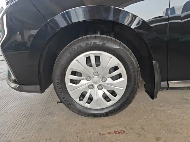 Maxus G50 — Фото автомобиля 22