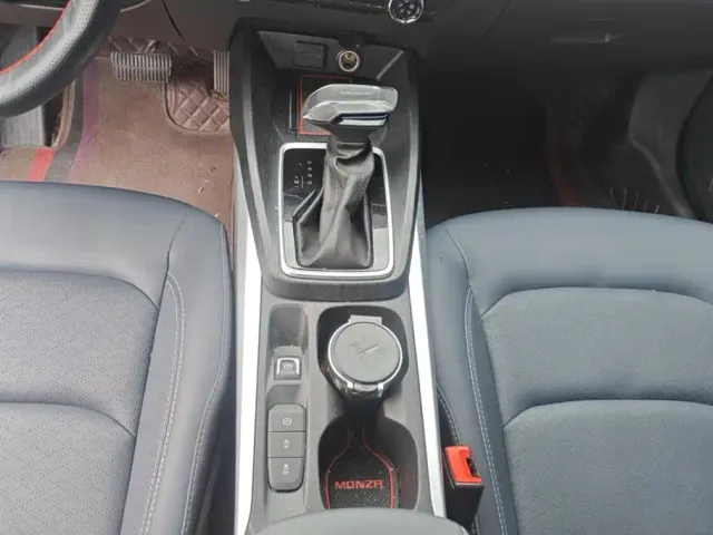 Chevrolet Monza — Фото автомобиля 16