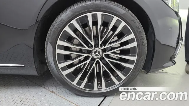 Mercedes-Benz S-Class — Фото автомобиля 19