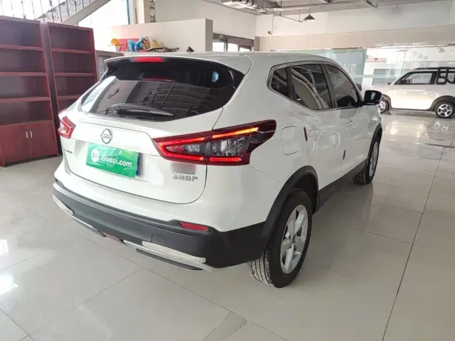 Nissan Qashqai — Фото автомобиля 6