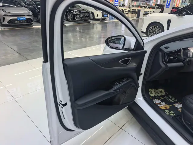 BYD Seal 06 — Фото автомобиля 6