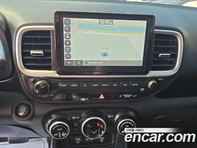Hyundai Venue — Фото автомобиля 11