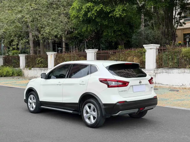 Nissan Qashqai — Фото автомобиля 7