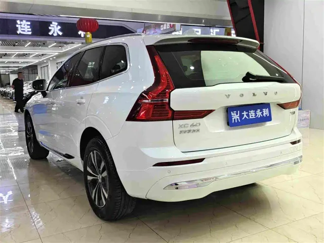 Volvo XC60 — Фото автомобиля 16