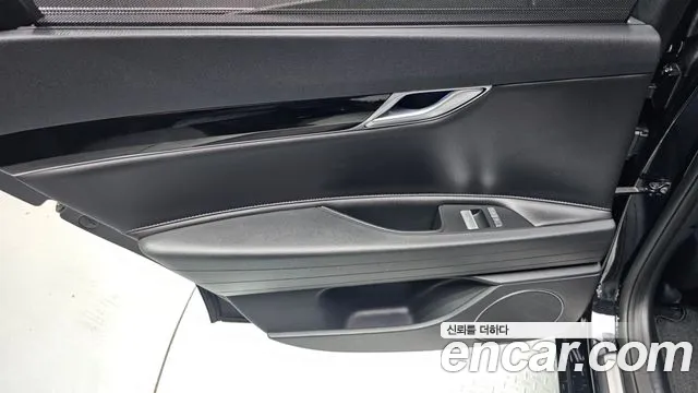 Genesis G80 Бензин 3.5 турбо AWD — Фото автомобиля 19