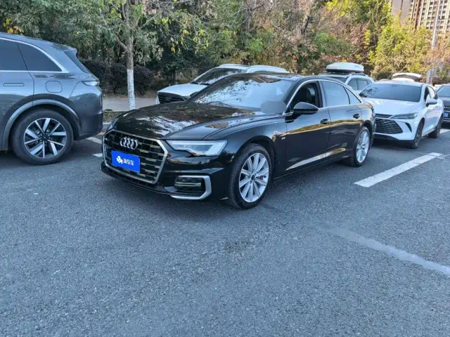 Фотография автомобиля — Audi A6L