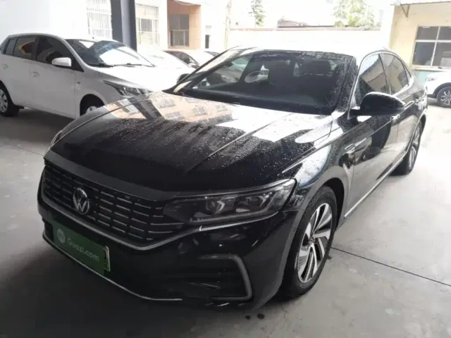 Фотография автомобиля — Volkswagen Passat