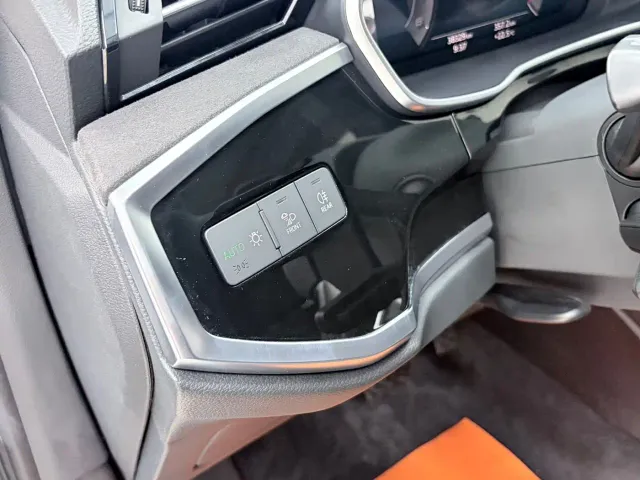 Audi Q3 — Фото автомобиля 9