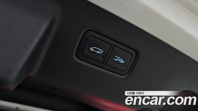 Hyundai Staria Staria 4WD Lounge 9 мест — Фото автомобиля 20