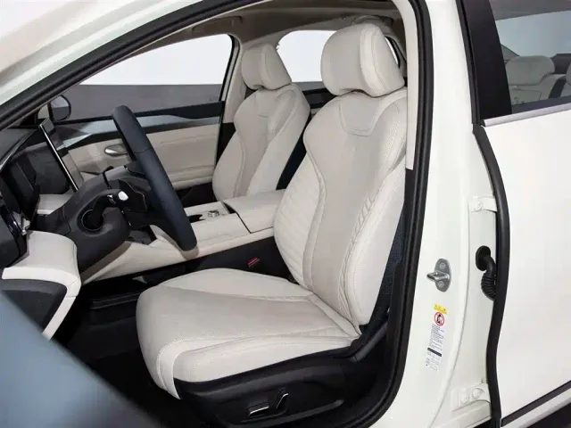 BYD Qin L — Фото автомобиля 14