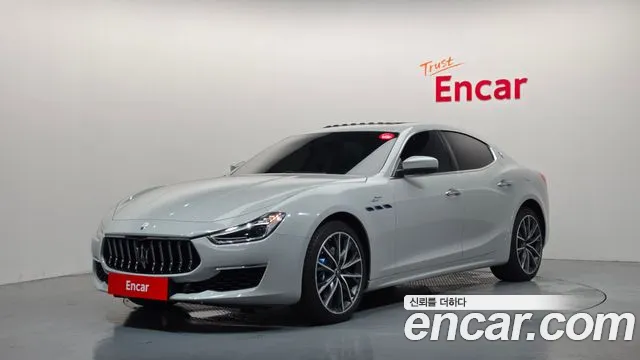 Maserati Ghibli Ghibli — Фото автомобиля 2