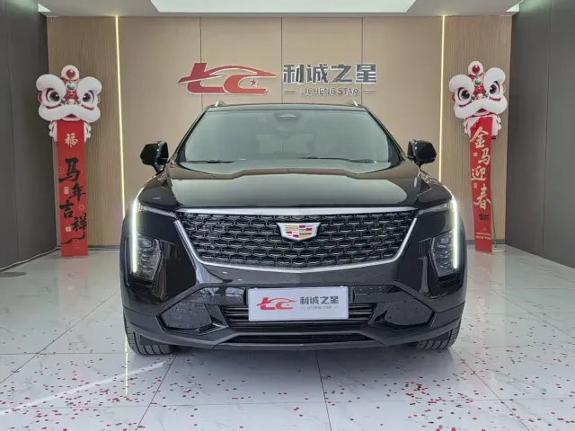 Cadillac XT4 — Фото автомобиля 2