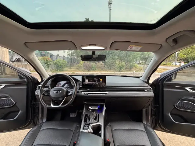 Geely Emgrand — Фото автомобиля 5
