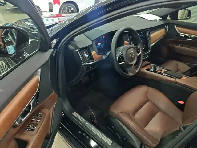 Volvo S90 — Фото автомобиля 15
