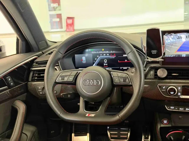 Audi S4 — Фото автомобиля 9