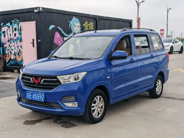Wuling Hongguang — Фото автомобиля 2