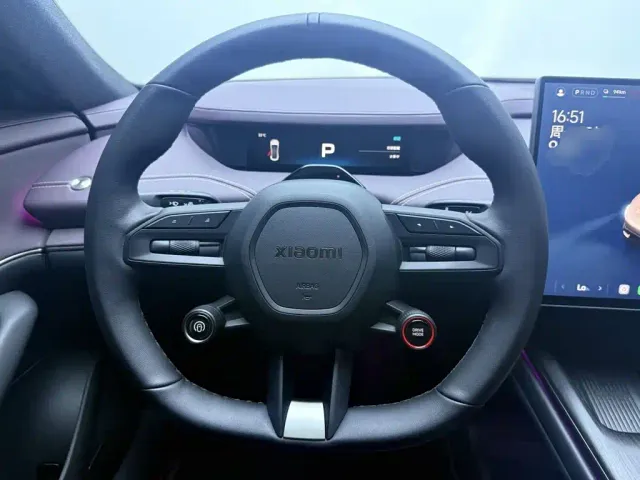 Xiaomi SU7 — Фото автомобиля 10