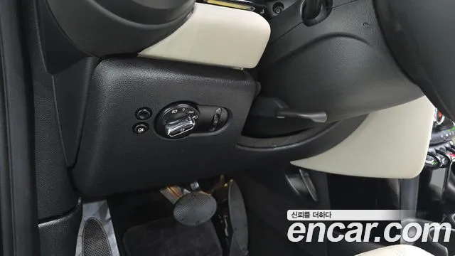 Mini Cooper Convertible — Фото автомобиля 26