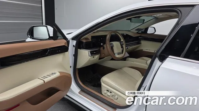 Hyundai Grandeur GN7 — Фото автомобиля 10