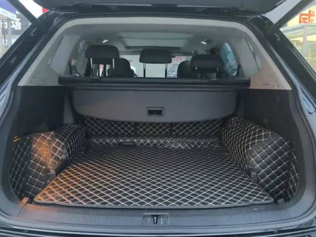 Volkswagen Tiguan L — Фото автомобиля 4